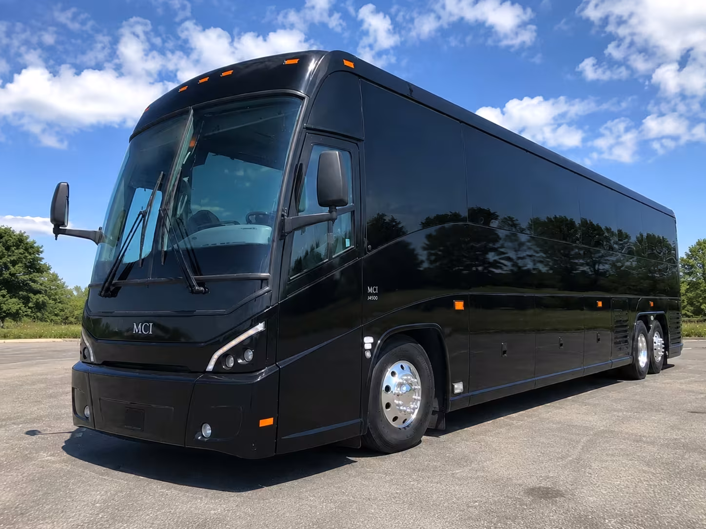 cedar park bus rentals for texas longhorns game days